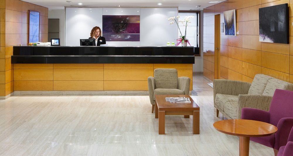 Up Rooms Vic Hotel Zewnętrze zdjęcie