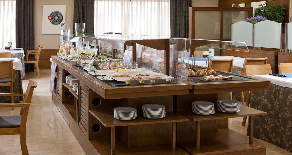Up Rooms Vic Hotel Zewnętrze zdjęcie