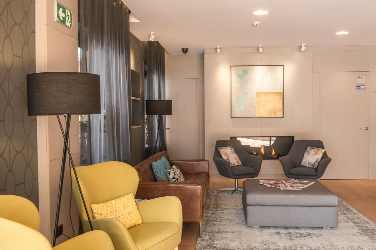 Up Rooms Vic Hotel Zewnętrze zdjęcie