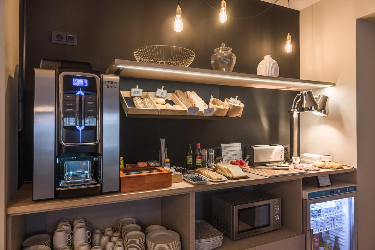 Up Rooms Vic Hotel Zewnętrze zdjęcie