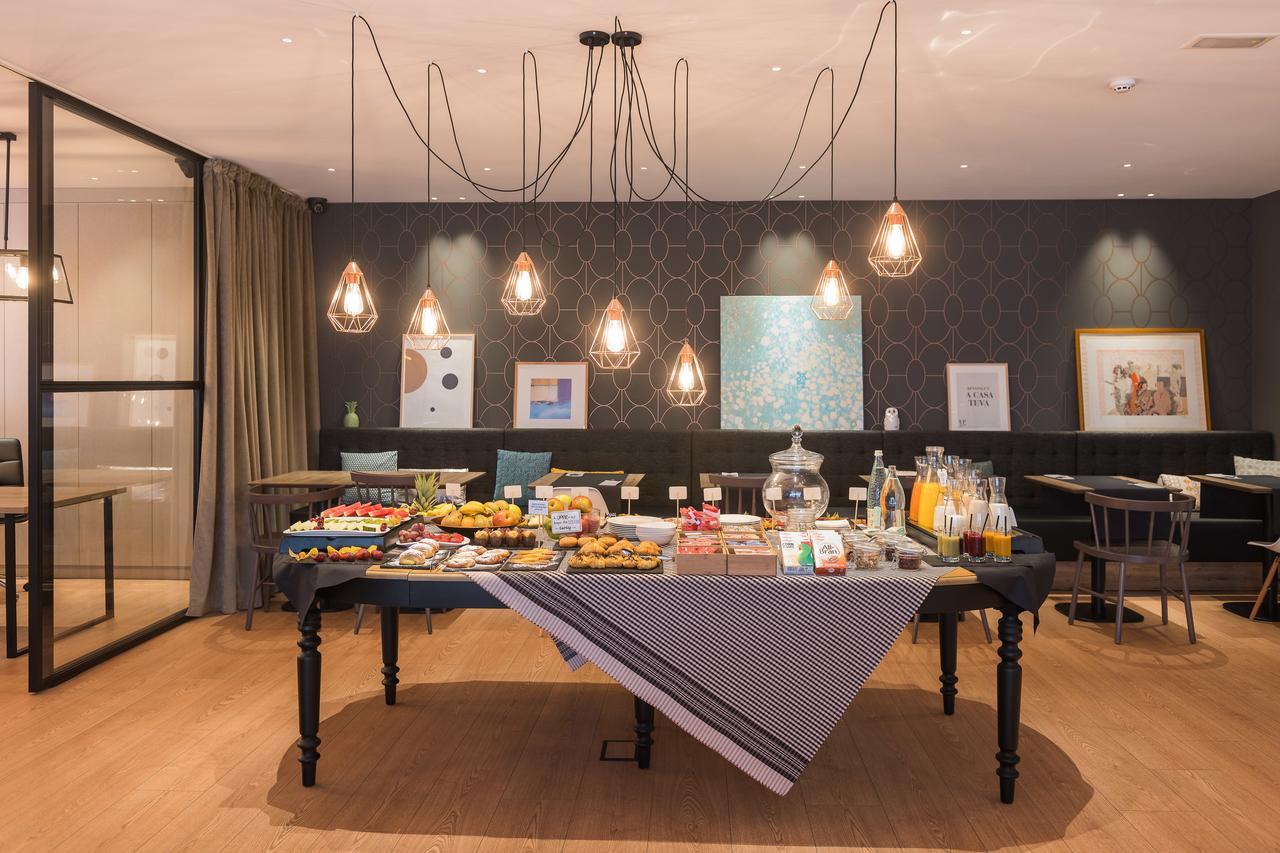 Up Rooms Vic Hotel Zewnętrze zdjęcie