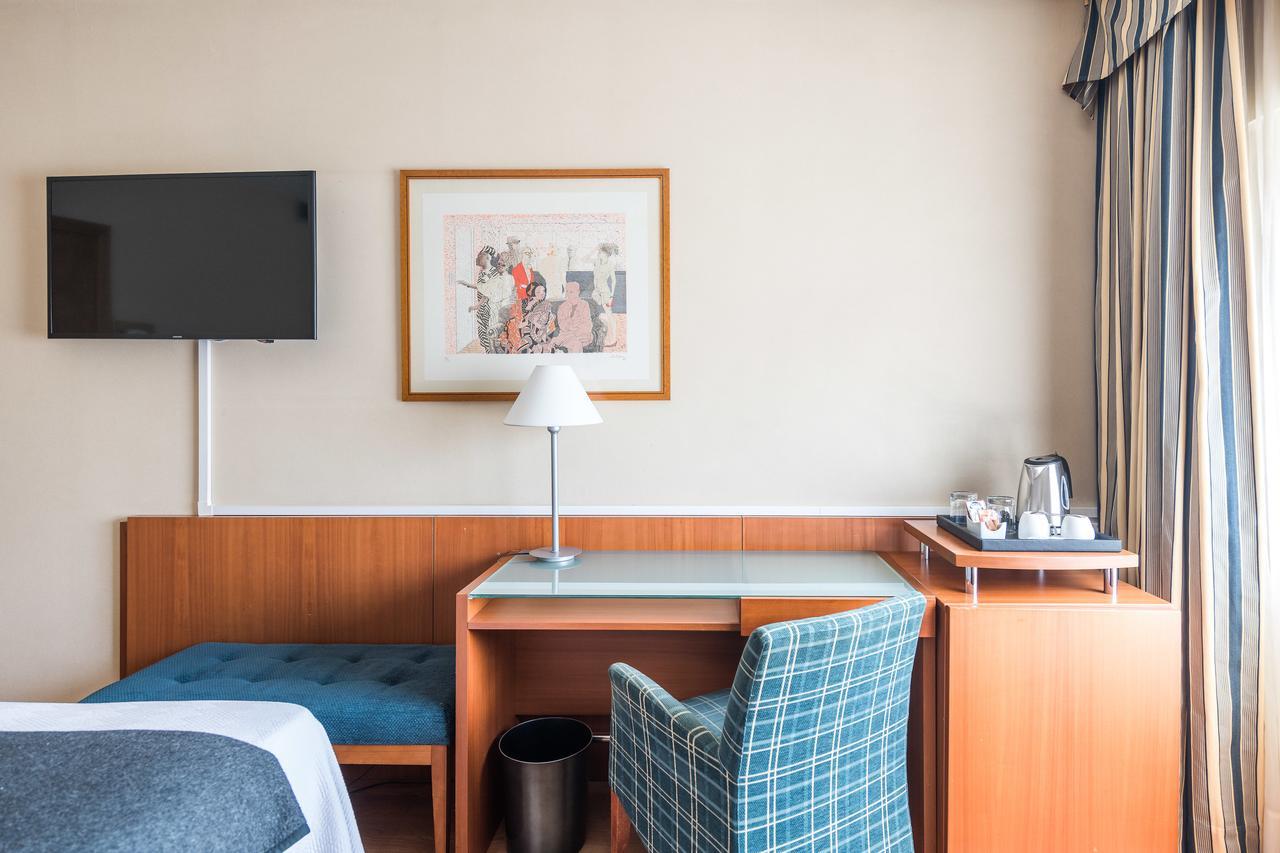 Up Rooms Vic Hotel Zewnętrze zdjęcie