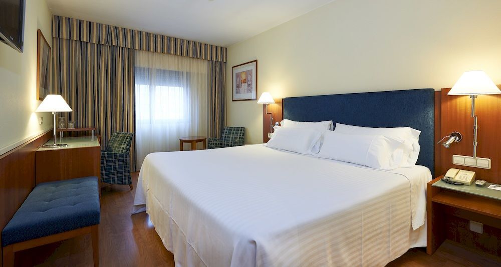 Up Rooms Vic Hotel Zewnętrze zdjęcie